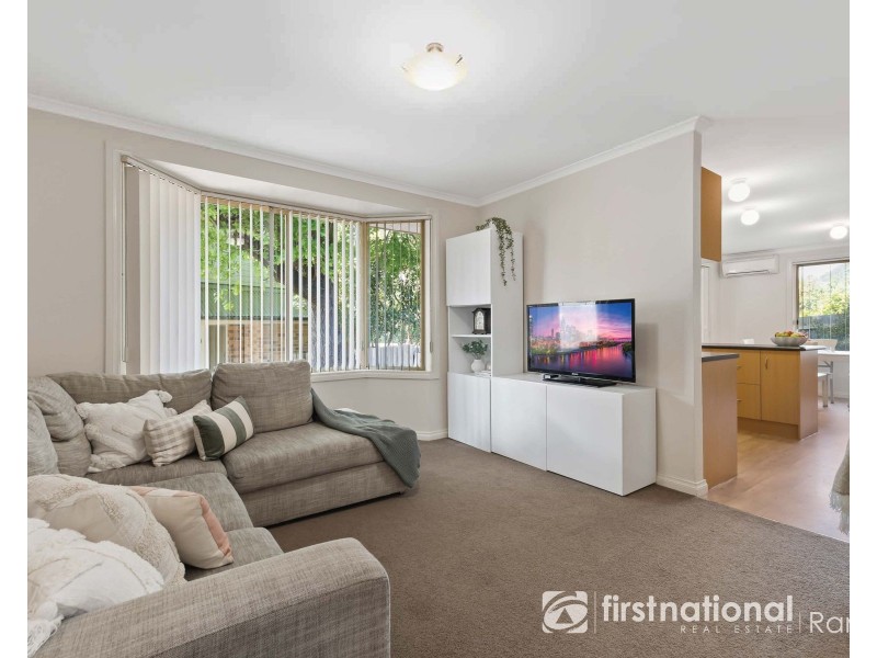 2/64 Vinter Avenue, Croydon VIC 3136