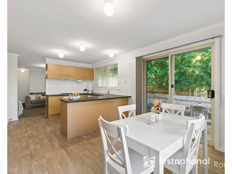 2/64 Vinter Avenue, Croydon VIC 3136