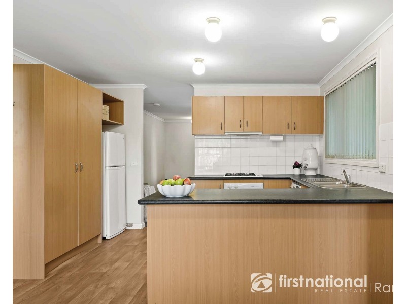 2/64 Vinter Avenue, Croydon VIC 3136