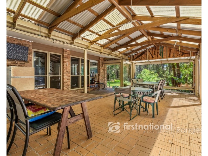 19 Deery Road, Emerald VIC 3782
