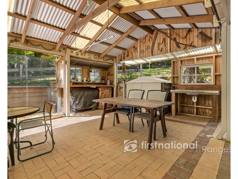 19 Deery Road, Emerald VIC 3782