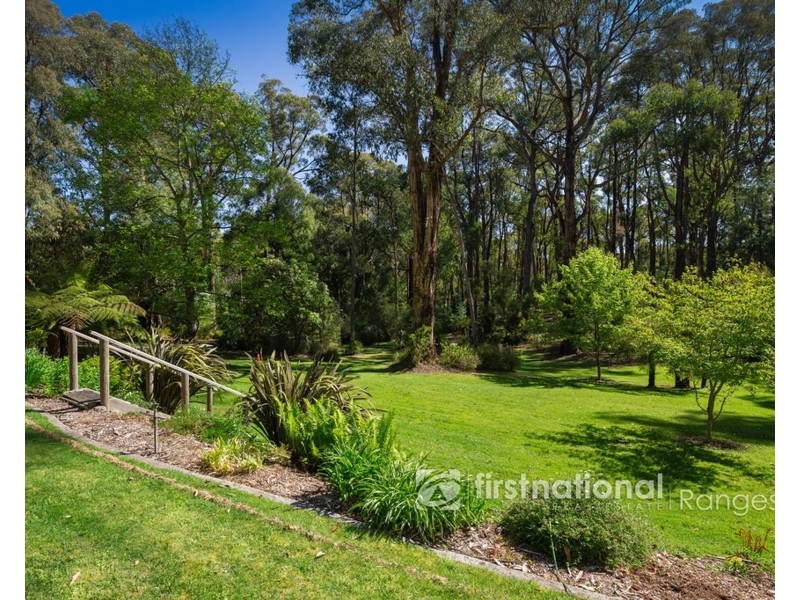 19 Deery Road, Emerald VIC 3782