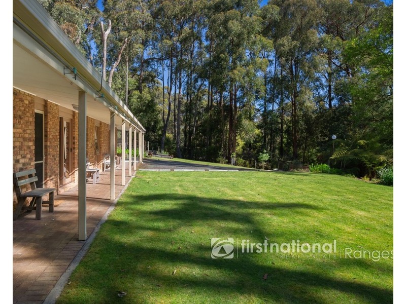 19 Deery Road, Emerald VIC 3782
