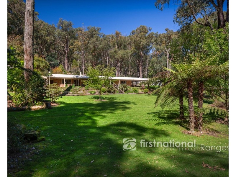 19 Deery Road, Emerald VIC 3782