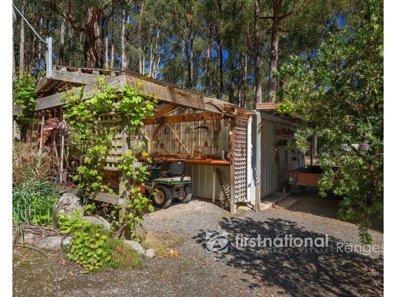 19 Deery Road, Emerald VIC 3782