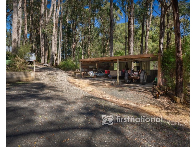 19 Deery Road, Emerald VIC 3782