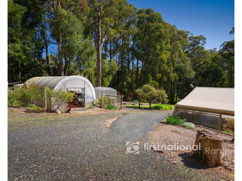 19 Deery Road, Emerald VIC 3782