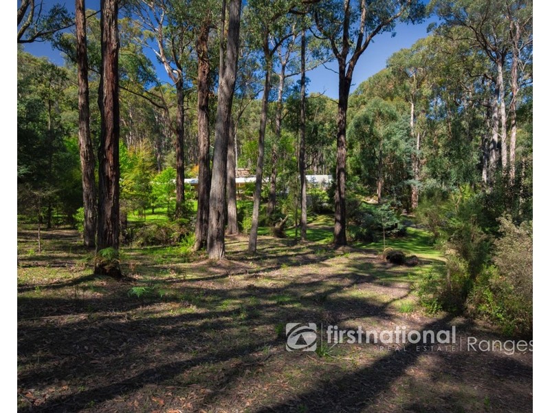 19 Deery Road, Emerald VIC 3782