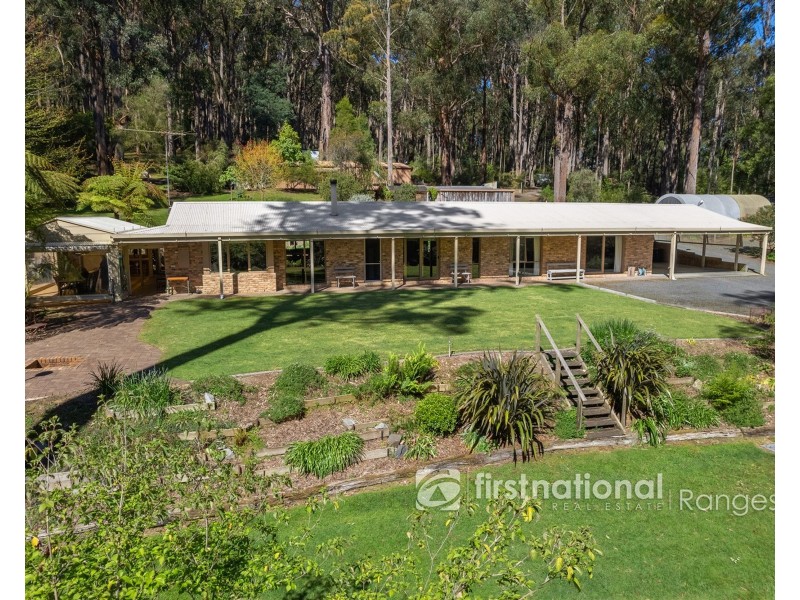 19 Deery Road, Emerald VIC 3782
