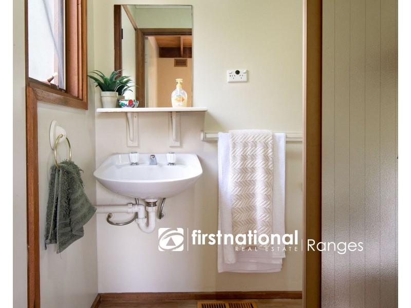 10 Belgrave Avenue, Belgrave VIC 3160