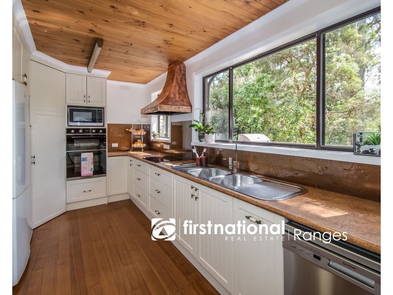 51 SANDELLS ROAD, Tecoma VIC 3160