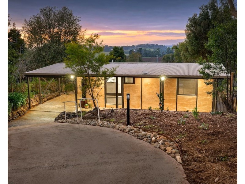 12 Heroes Avenue, Gembrook VIC 3783
