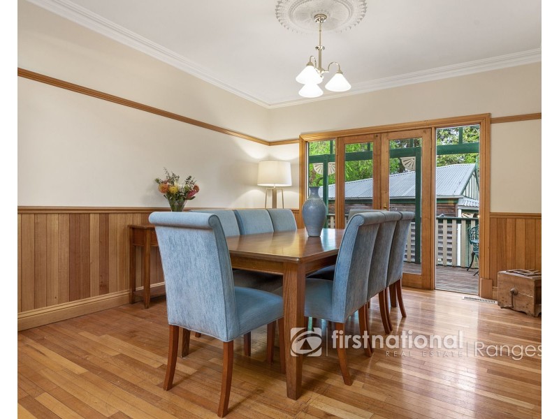 10 Cloverleigh Avenue, Emerald VIC 3782