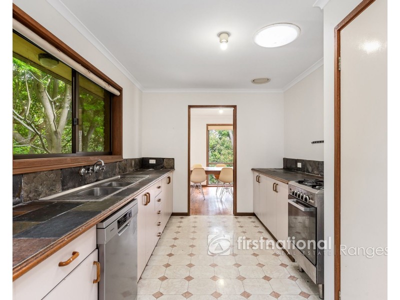 80 Inverness Road, Kalorama VIC 3766