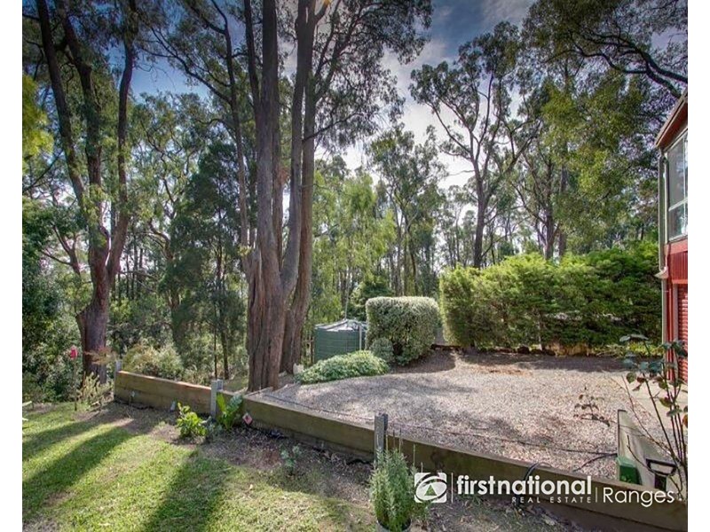 80 Inverness Road, Kalorama VIC 3766