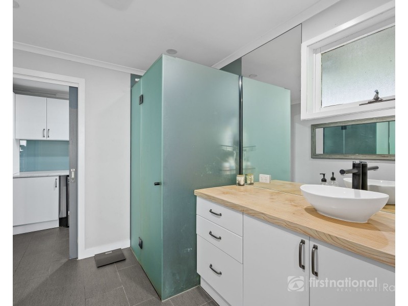 29 Tarhilla Drive, Launching Place VIC 3139