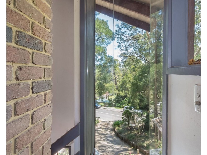 8 SANDELLS ROAD, Tecoma VIC 3160