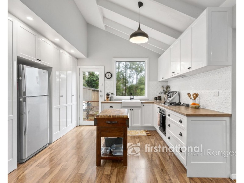 1 Kitchener Parade, Cockatoo VIC 3781
