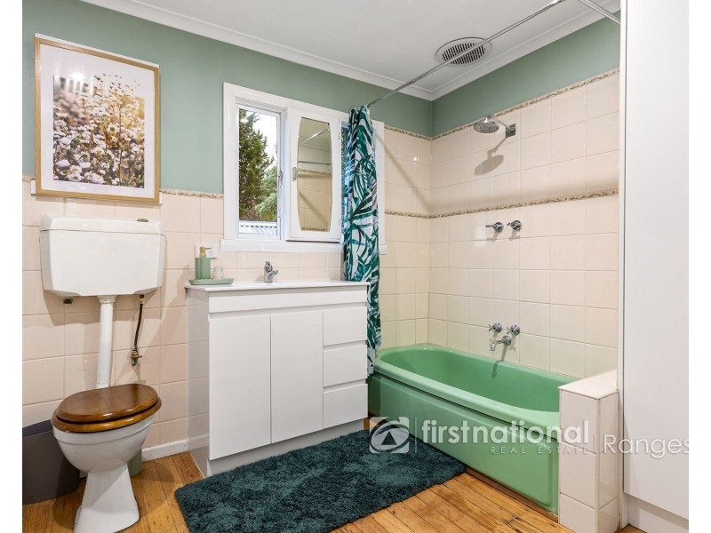 1 Isaac Street, Cockatoo VIC 3781