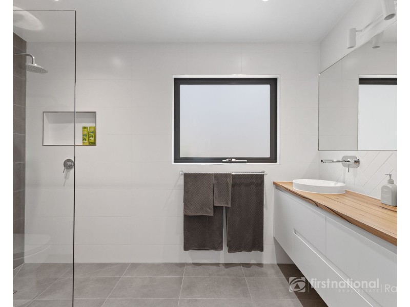 9 JEAN STREET, Upper Ferntree Gully VIC 3156