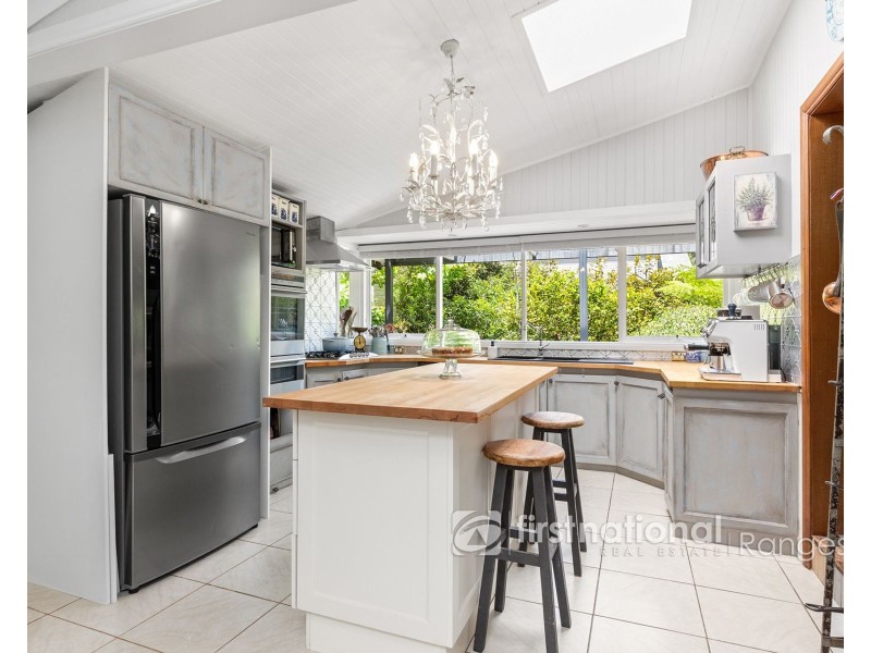 66 MAST GULLY ROAD, Upwey VIC 3158