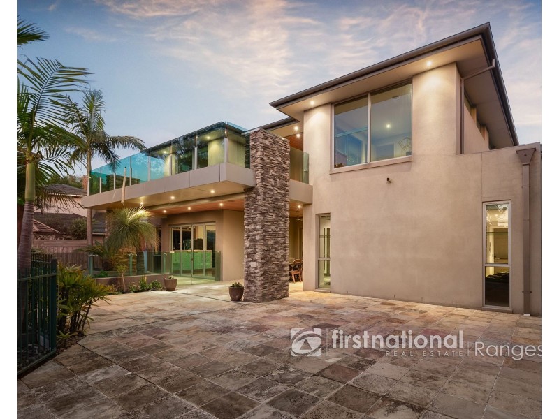 5 Kingsford Smith Court, Sandhurst VIC 3977