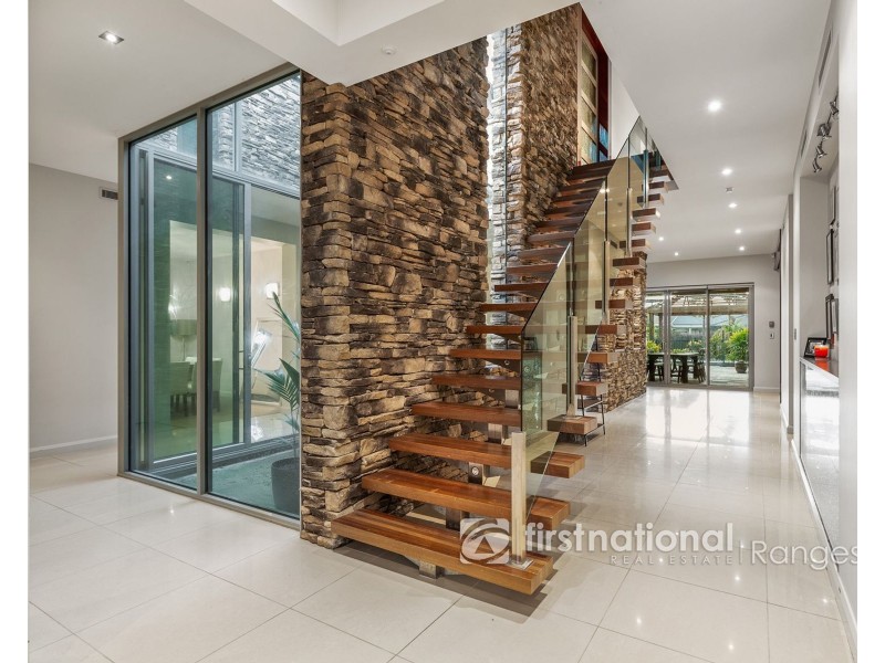 5 Kingsford Smith Court, Sandhurst VIC 3977