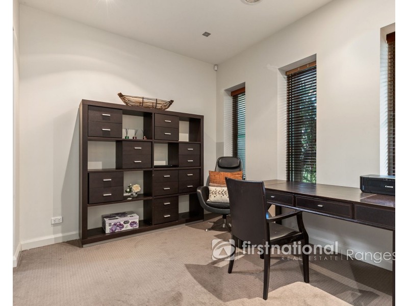 5 Kingsford Smith Court, Sandhurst VIC 3977