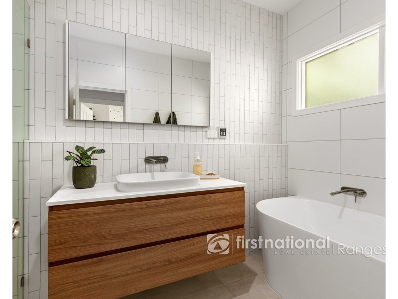 5 Birch Avenue, Emerald VIC 3782