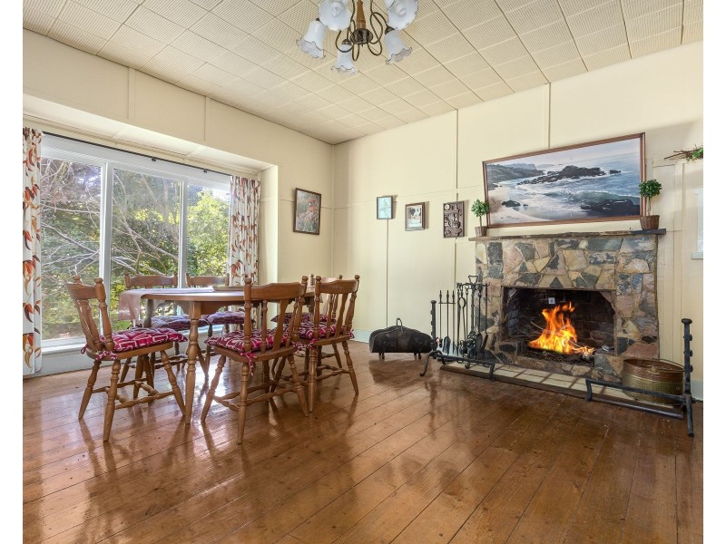 124 OLINDA-MONBULK ROAD, Olinda VIC 3788