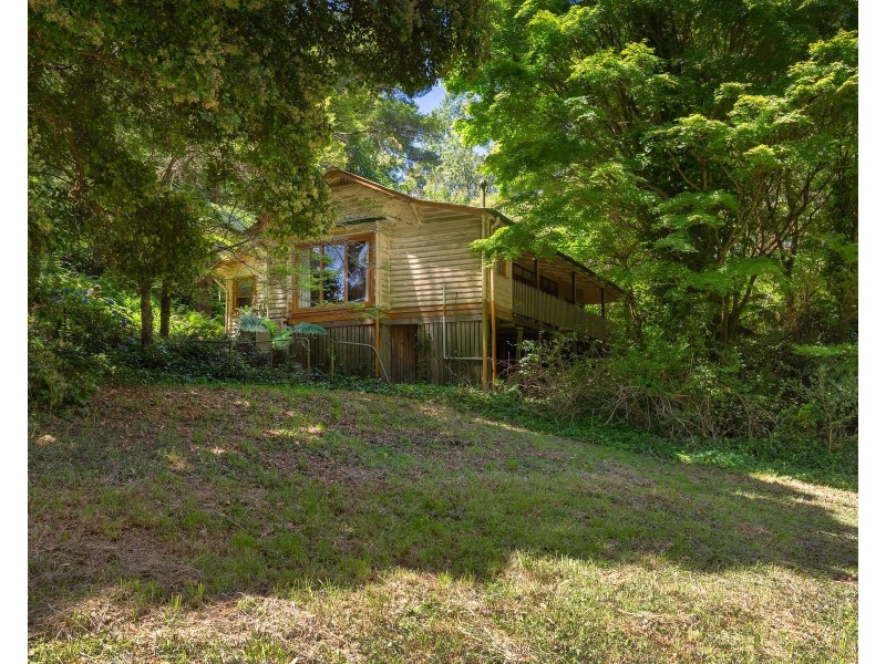 124 OLINDA-MONBULK ROAD, Olinda VIC 3788