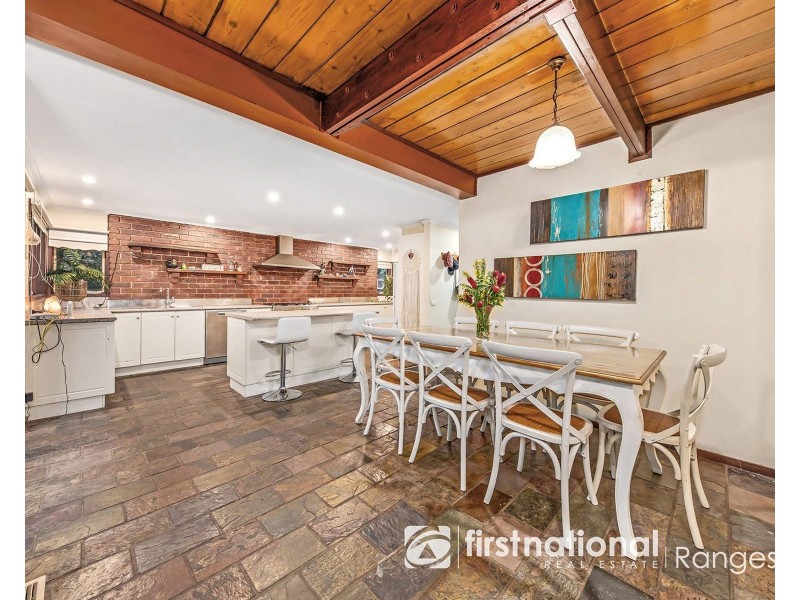 13 Brenda Grove, Tecoma VIC 3160