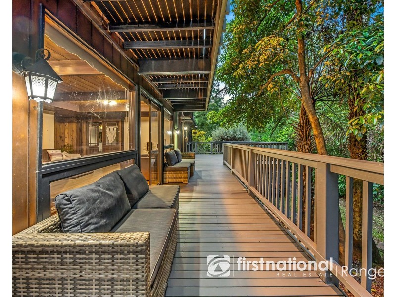 13 Brenda Grove, Tecoma VIC 3160