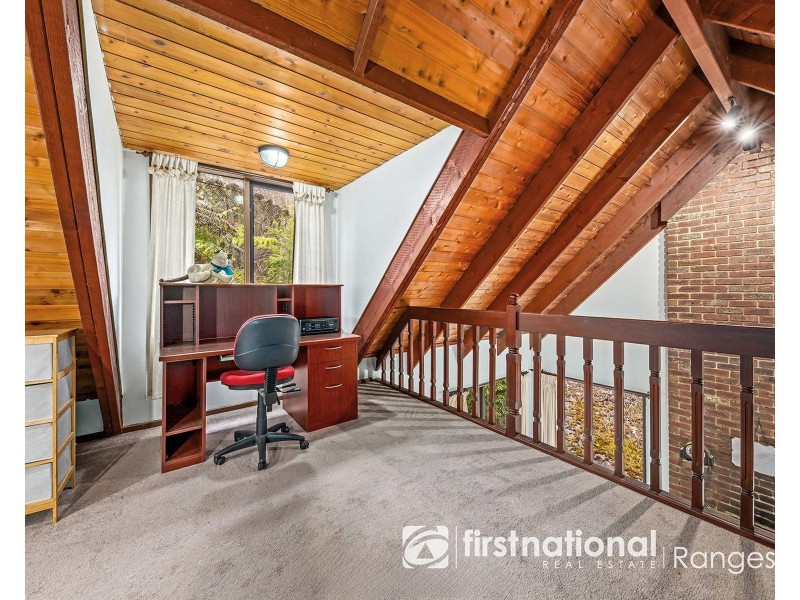 13 Brenda Grove, Tecoma VIC 3160