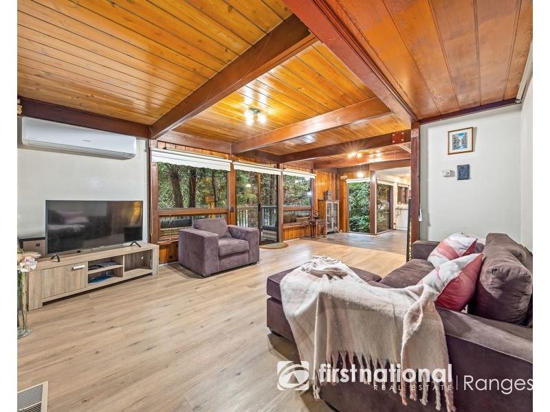 13 Brenda Grove, Tecoma VIC 3160
