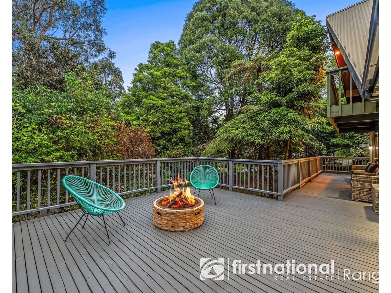 13 Brenda Grove, Tecoma VIC 3160