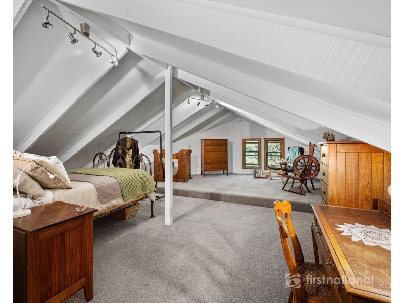 102 Blumm Road, Belgrave South VIC 3160
