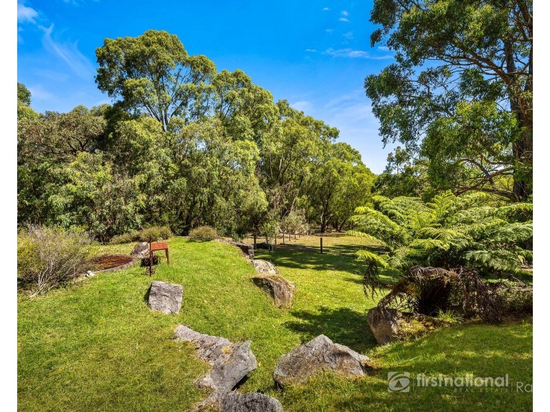 102 Blumm Road, Belgrave South VIC 3160