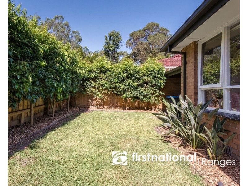 2/11 Talaskia Road, Upper Ferntree Gully VIC 3156