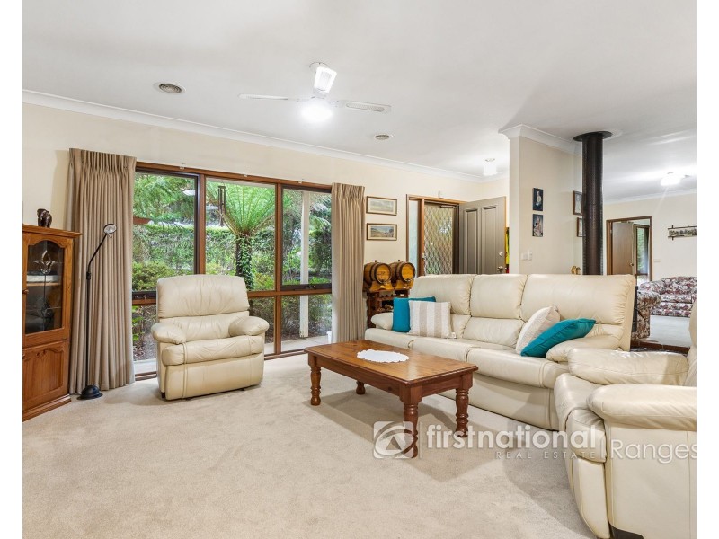 31 Bailey Road, Cockatoo VIC 3781