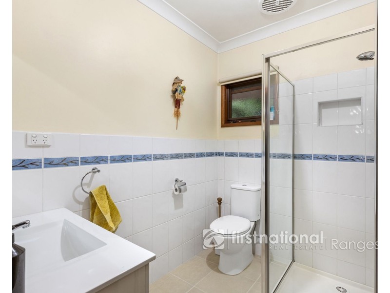 31 Bailey Road, Cockatoo VIC 3781