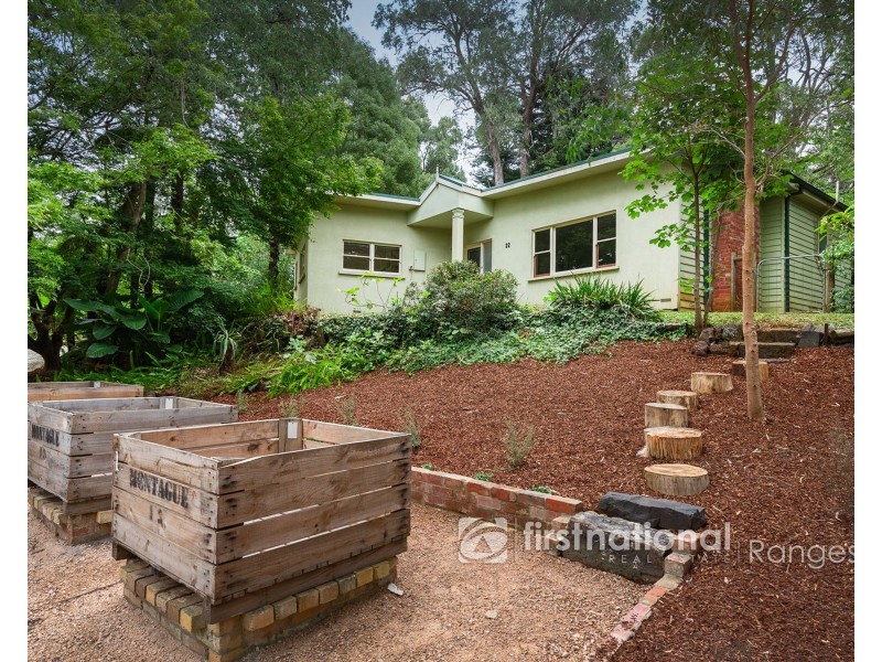 22 Lakeside Drive, Emerald VIC 3782