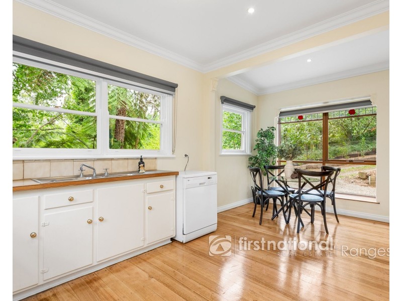 22 Lakeside Drive, Emerald VIC 3782