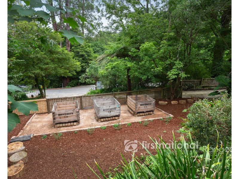 22 Lakeside Drive, Emerald VIC 3782