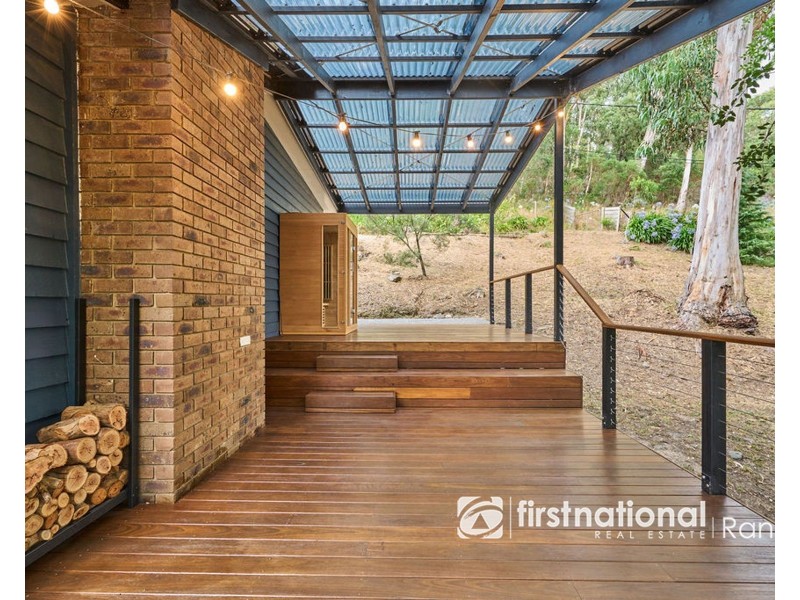 14 Johns Road, Selby VIC 3159