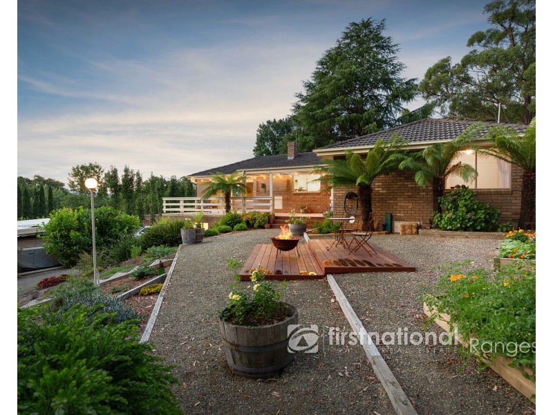 10 Glenvista Avenue, Emerald VIC 3782