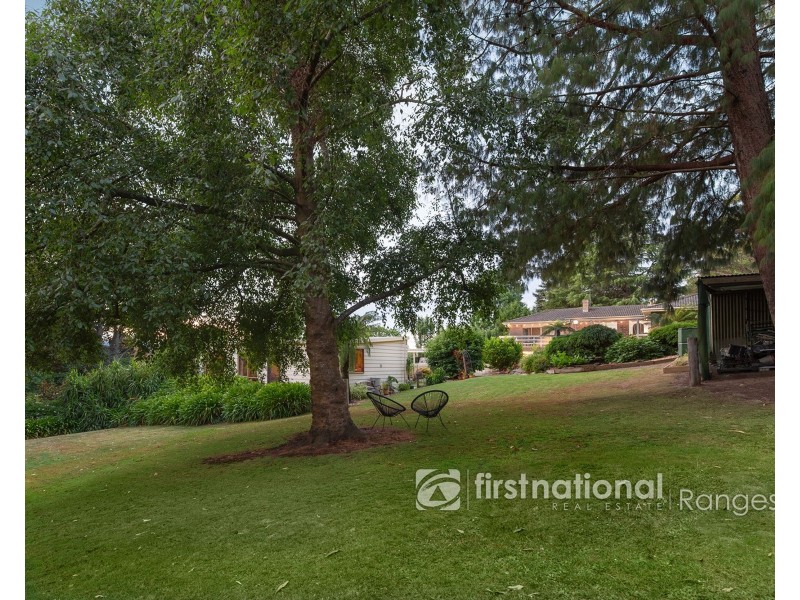 10 Glenvista Avenue, Emerald VIC 3782