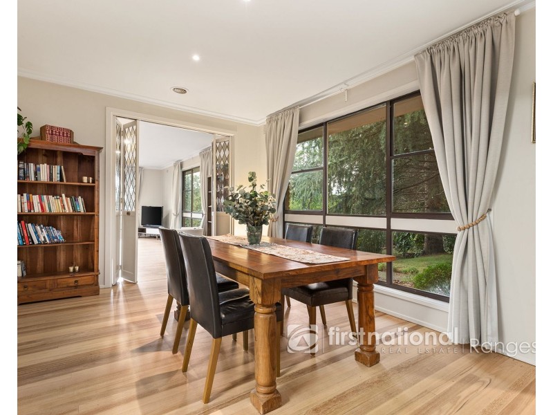 10 Glenvista Avenue, Emerald VIC 3782