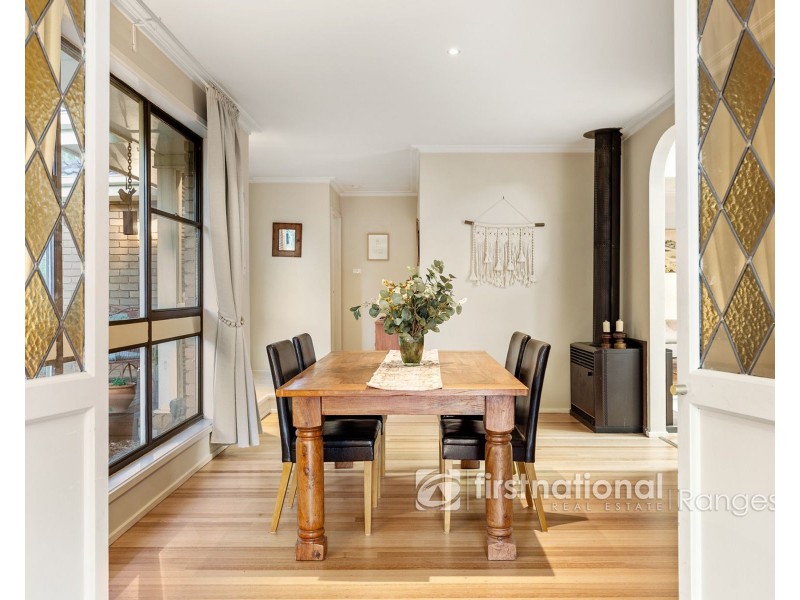 10 Glenvista Avenue, Emerald VIC 3782