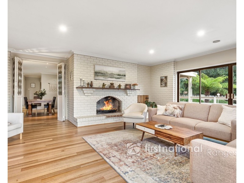 10 Glenvista Avenue, Emerald VIC 3782